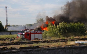 В Крыму на складе сгорели тысячи шпал