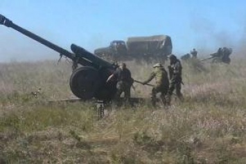Боевики частично отводят артиллерию в районе Бахмутской трассы