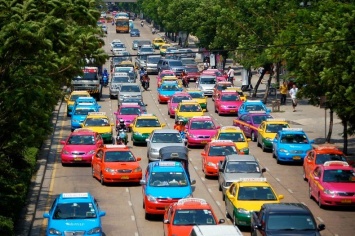 Эксперты определили самые популярные цвета автомобилей