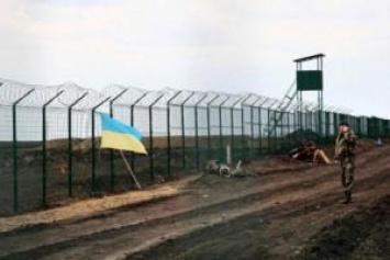Тымчук: "Стена" на границе с РФ - защита не от российских "Искандеров", а от "зеленых человечков"