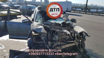 ДТП на мосту Патона в Киеве: пассажир был обезглавлен