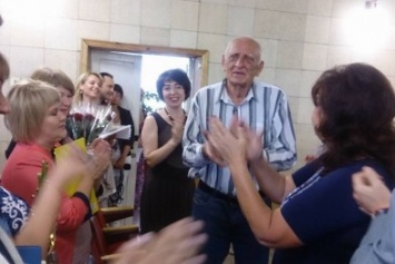 Заслуженному врачу Украины из Мирнограда исполнилось 80 лет