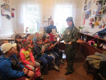 Полиция Луганщины пришла к детям