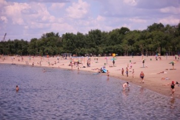 Как проходит пляжный сезон в Запорожье, - ФОТОРЕПОРТАЖ