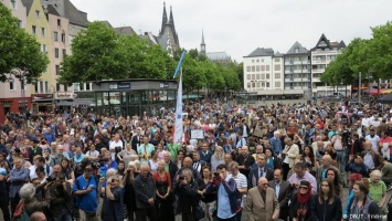 Мусульмане в Кельне вышли на акцию против террора