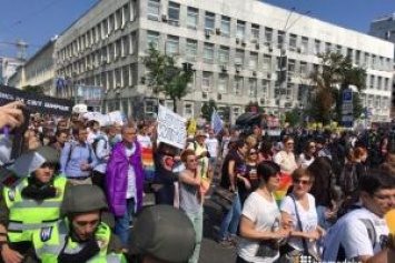 Журналист: Иностранных дипломатов на Марше равенства много, украинских политиков, чиновников - кот наплакал