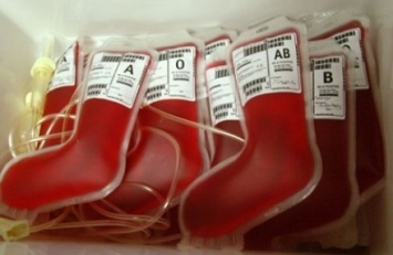 Жители Днепра активно сдают кровь в помощь раненым