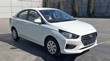 Бюджетный седан Hyundai Reina сфотографирован на тестах