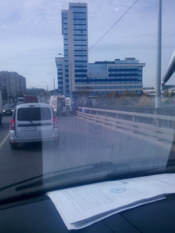 В Кирове на Старом мосту мужчина пытался совершить суицид