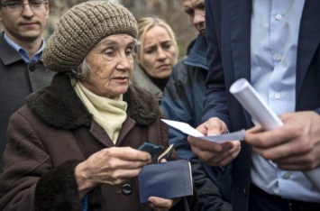 Украинцы придумали, как «обмануть» закон про 25 лет стажа