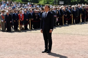 Правительство Макрона обещает поднять экономику Франции с помощью реформ