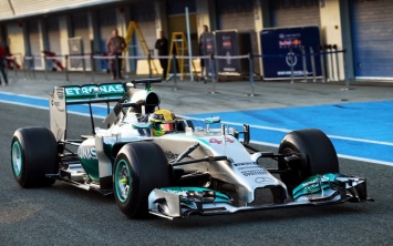 Команда Mercedes должна до октября определиться с участием в Формуле-Е
