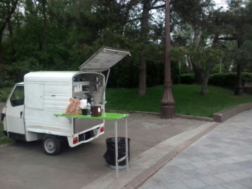 В одесском парке Шевченко нашли незаконные кофе-машины, а полиция ничего не делает
