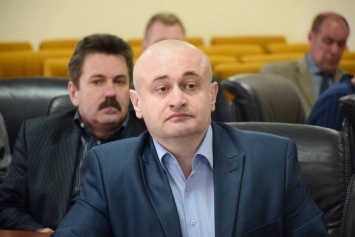 Олабин предлагает в закрытом режиме рассмотреть конфликт депутатов Николаевского облсовета Барны и Фроленко