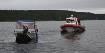 В Карелии перевернулась лодка с подростками спустя год после трагедии на Сямозере
