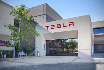 Tesla заявила о рекордных поставках в первом квартале текущего года
