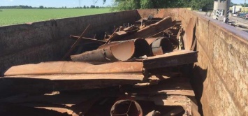 Полицейские Днепропетровщины задержали водителя, который перевозил 21 тонну металлолома без документов