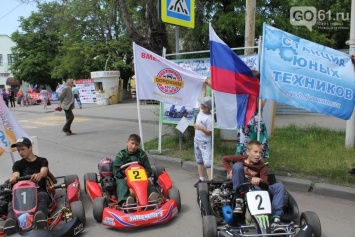 Массовый тест-драйв автомобилей прошел в Новошахтинске