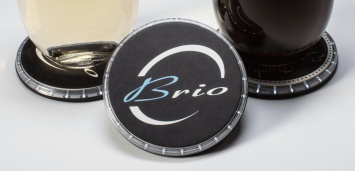 Bluetooth-подставка Brio Smart Coaster защитит выпивку от угона