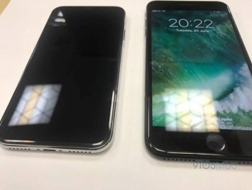 Юбилейный iPhone 8 выглядит как смартфон из будущего рядом с iPhone 7 Plus [видео]