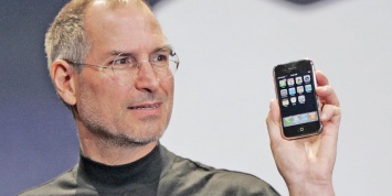 Создатель iOS: iPhone и iPad появились из-за ненависти Джобса к сотруднику Microsoft