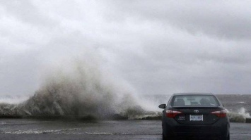 Сильный шторм бушует на юге США: есть жертвы