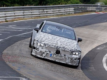 Mercedes-Benz тестирует новый AMG GT
