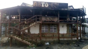 В Николаевской области дотла сгорело кафе (фото)