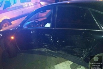 В Харькове водитель "Mitsubishi Lancer" пытался оторваться от "копов", но попал в ДТП (ФОТО)