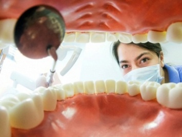 Почему нельзя выбрасывать выпавшие молочные зубы