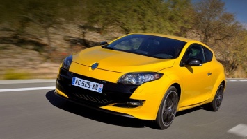 Новый Renault Megane R.S. получит полностью управляемое шасси 4Control