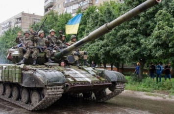 Блогер: АТО «доживает» свои последние недели. Украина ждет из США оружие