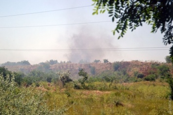 Возле Одесского НПЗ горит закрытая городская свалка