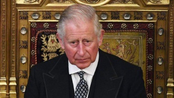 Принц Чарльз плакал перед свадьбой с Дианой - СМИ