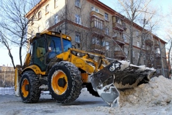 Зимой Киев будут убирать новые тракторы за 10 млн. гривен