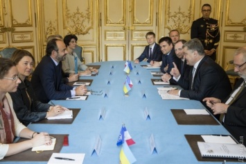 Украинский нардеп пригласил французского премьера в Одессу