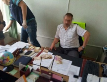 Глава "Уктрансбезопасности" в Черниговской области попался на взятке
