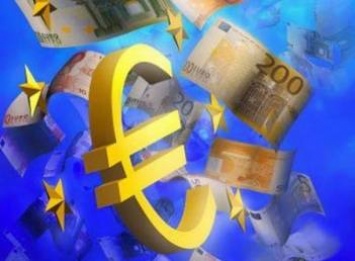 Евро подорожал до максимума за год