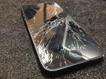 Эксперты рассказали, какую опасность несет разбитый iPhone