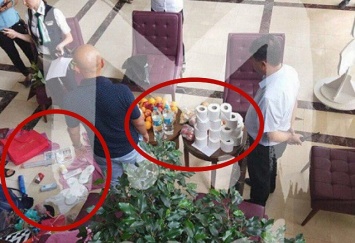 Российских туристов поймали в отеле с двумя чемоданами "награбленного"