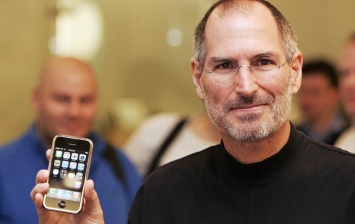 Эпоха iPhone встретила 10-летний юбилей