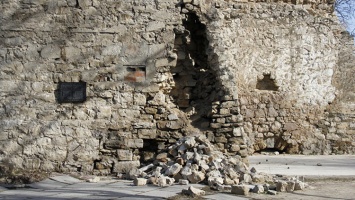 В Феодосии на башне Константина начали противоаварийные работы