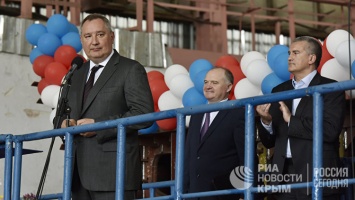 Аксенов посетовал Рогозину на недозагрузку крымских предприятий ОПК