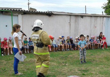 Крымские спасатели провели спортивный праздник «Юные пожарные»
