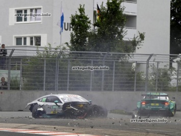 ВИДЕО серьезной аварии в гонке этапа DTM на трассе Норисринг. +ФОТО