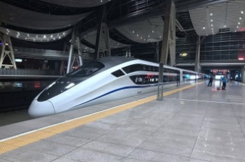 Китай запустил новый скоростной спальный поезд Пекин-Шанхай (фото)