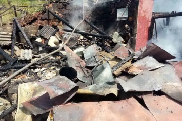 Под Харьковом взорвался газовый баллон: спасатели 4 часа тушили пожар