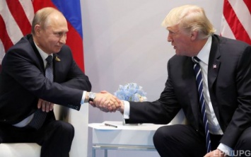 Эксперт по языку жестов проанализировала поведение Путина и Трампа во время встречи