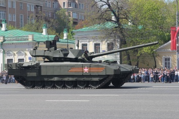 «Армата» задерживается: Россия не спешит производить новый танк Т-14
