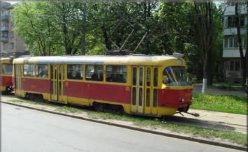 С 12 июля вместо трамваев №14 и 15 запускают два временных автобуса и троллейбус (схемы)